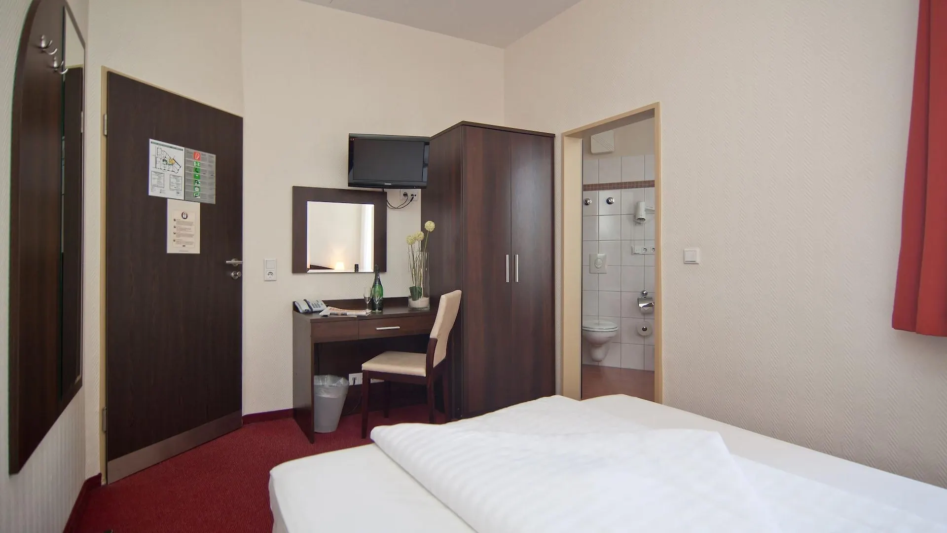 Novum Hotel Eleazar City Center Hamburg 4*,