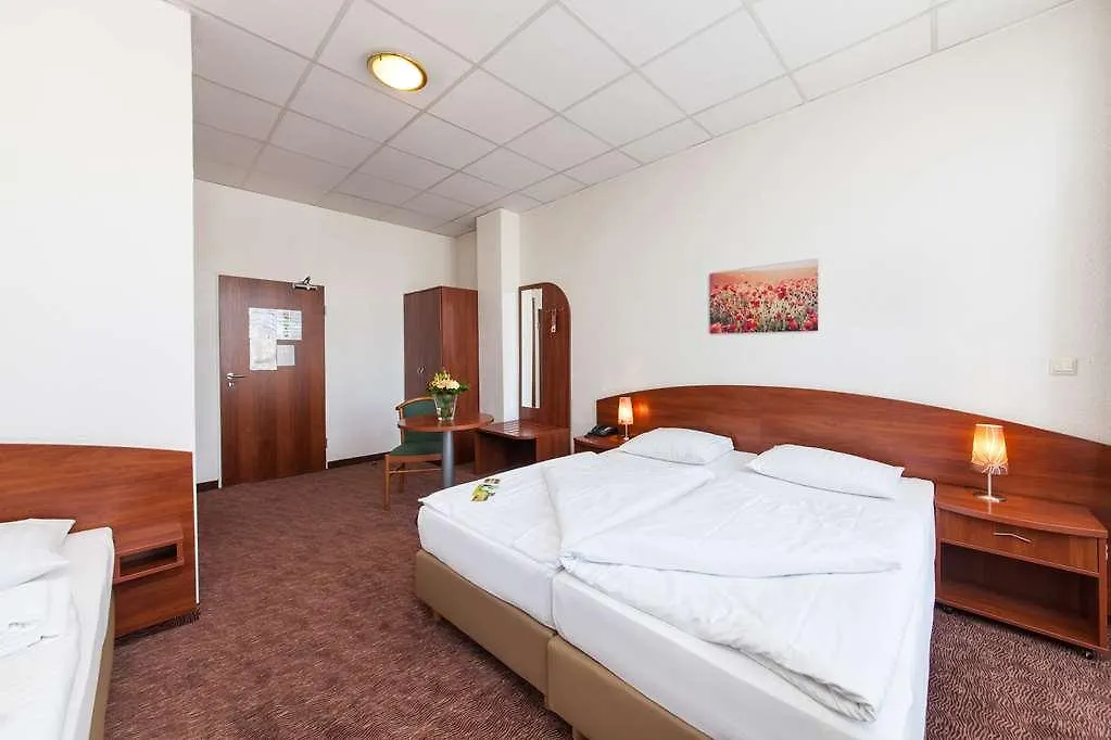 Novum Hotel Eleazar City Center Hamburg 4*,